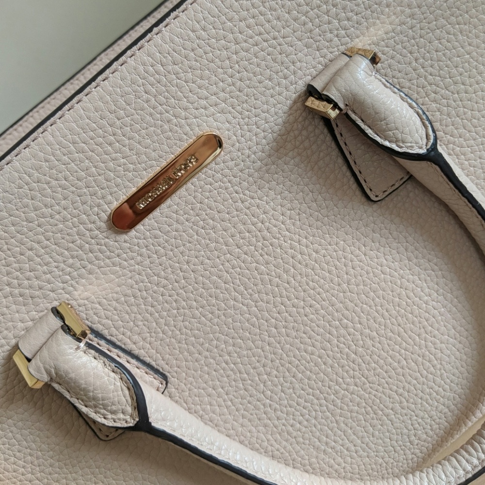 Michael kors crossbody bag - Picture 2 of 8